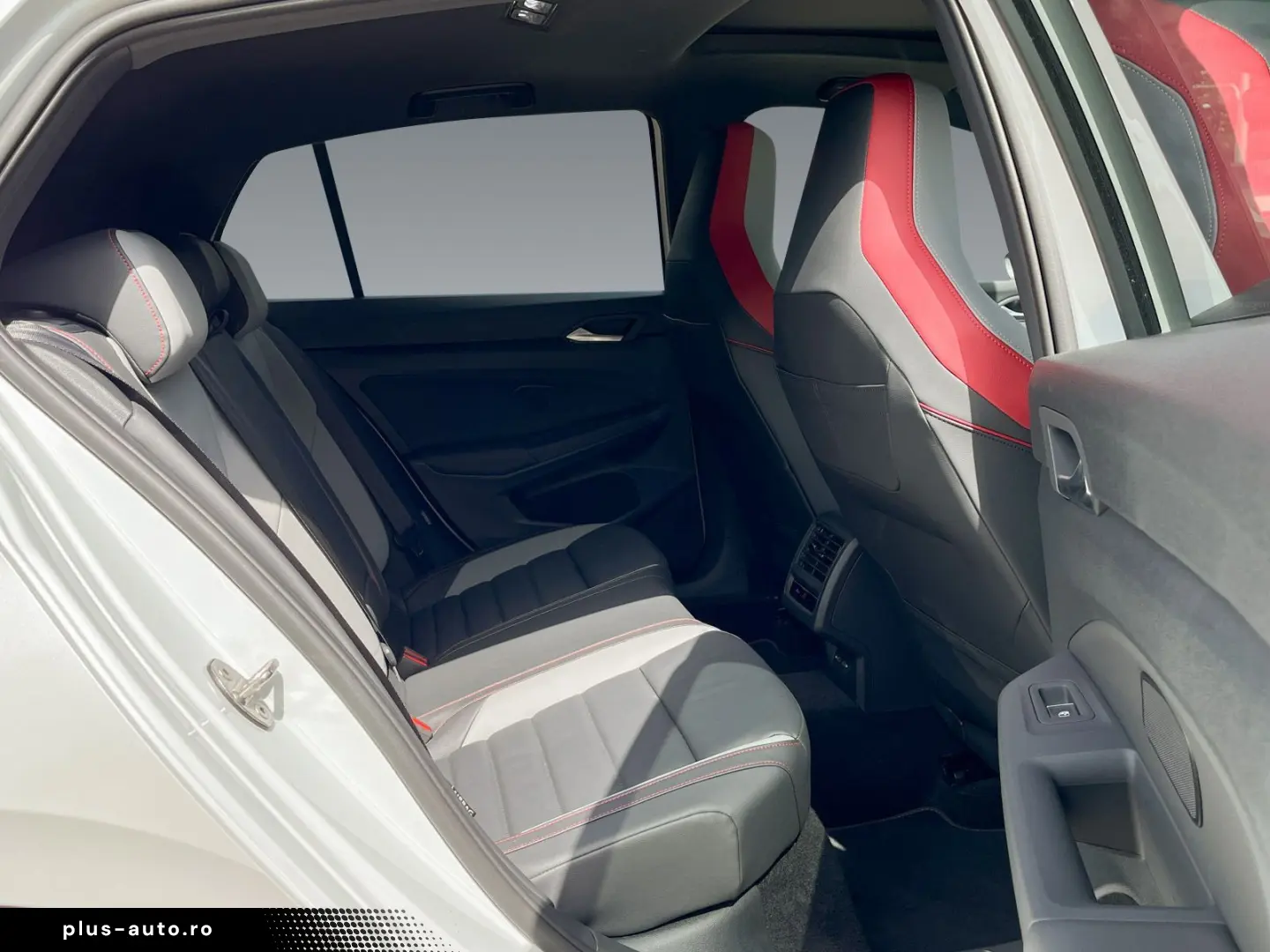 VW Golf VIII GTI Clubsport 2.0 TSI Panorama DCC