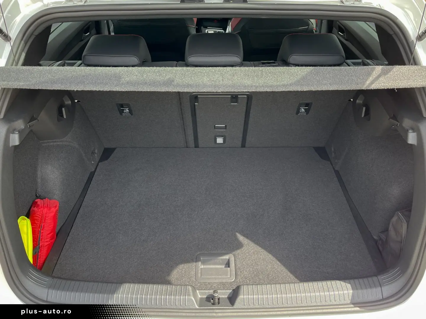 VW Golf VIII GTI Clubsport 2.0 TSI Panorama DCC