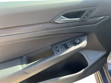 VW Golf VIII 2.0 TSI DSG GTI DCC VIRTUAL LED SHZ NA