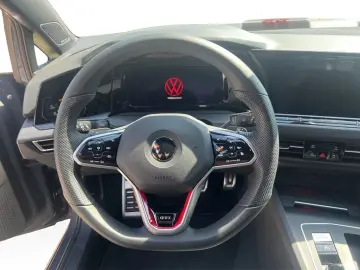 VW Golf VIII 2.0 TSI DSG GTI DCC VIRTUAL LED SHZ NA