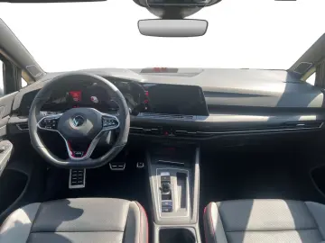 VW Golf VIII 2.0 TSI DSG GTI DCC VIRTUAL LED SHZ NA