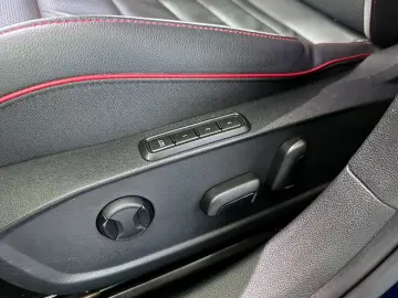 VW Golf VIII Lim. GTI DSG HUD LEDER IQLIGHT