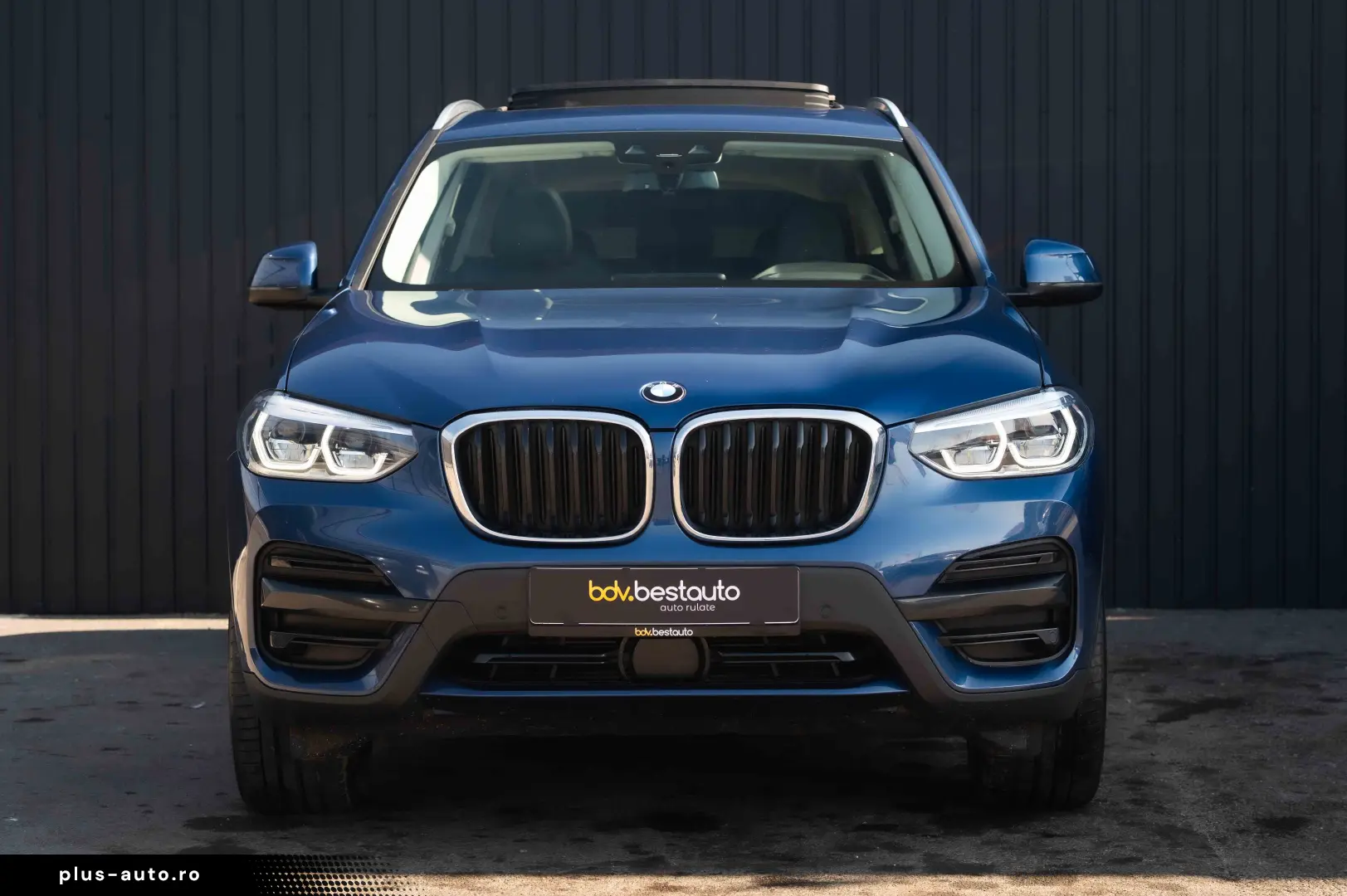BMW X3 xDrive30e Plug-In Hybrid