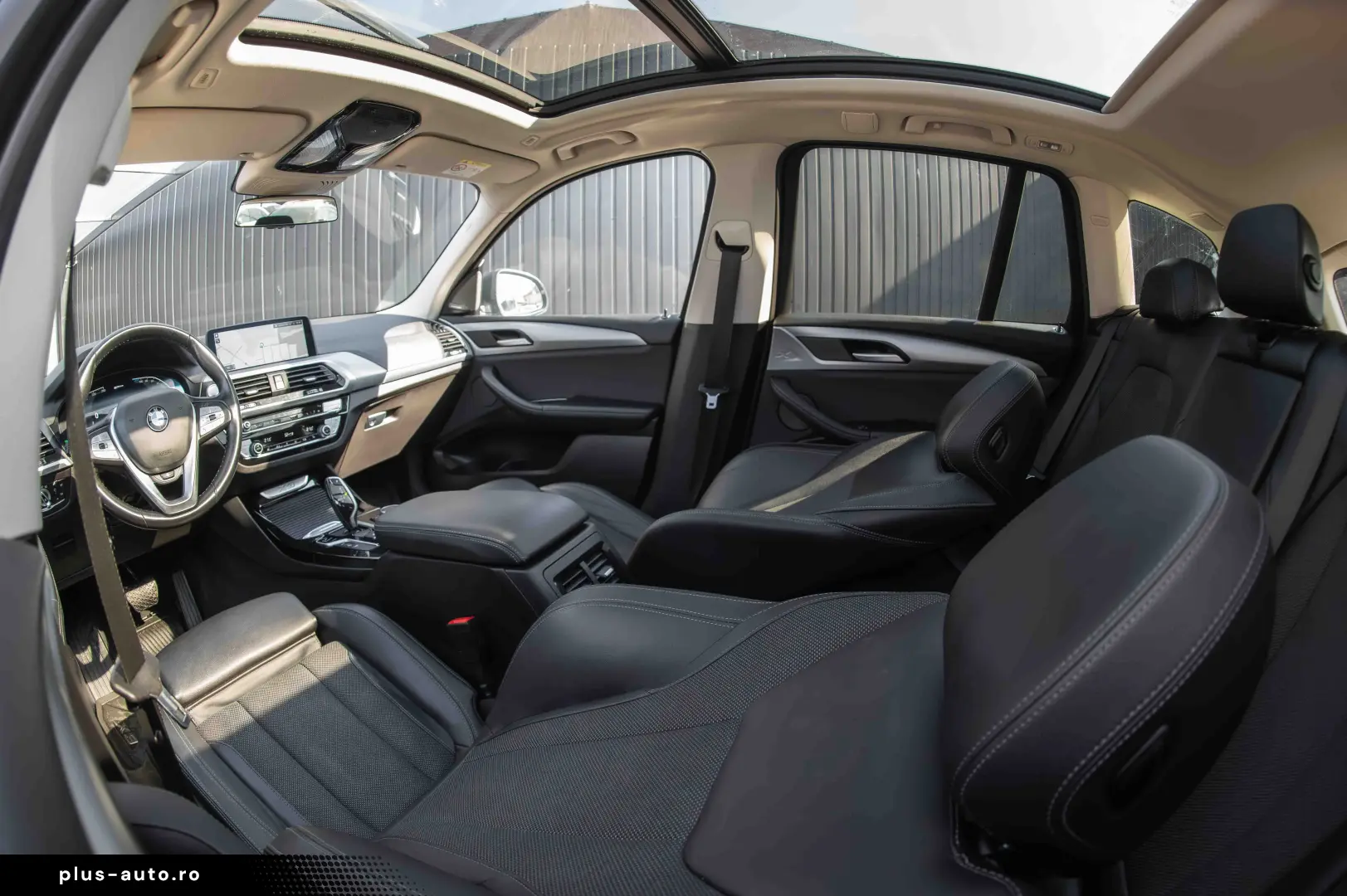 BMW X3 xDrive30e Plug-In Hybrid