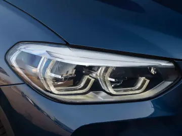 BMW X3 xDrive30e Plug-In Hybrid