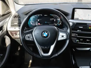 BMW X3 xDrive30e Plug-In Hybrid