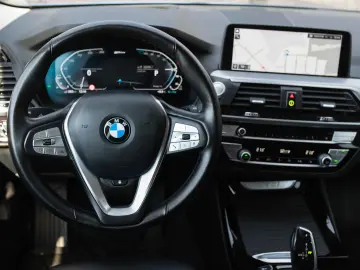 BMW X3 xDrive30e Plug-In Hybrid