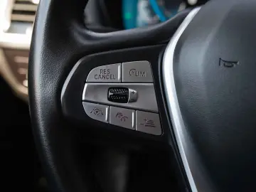 BMW X3 xDrive30e Plug-In Hybrid