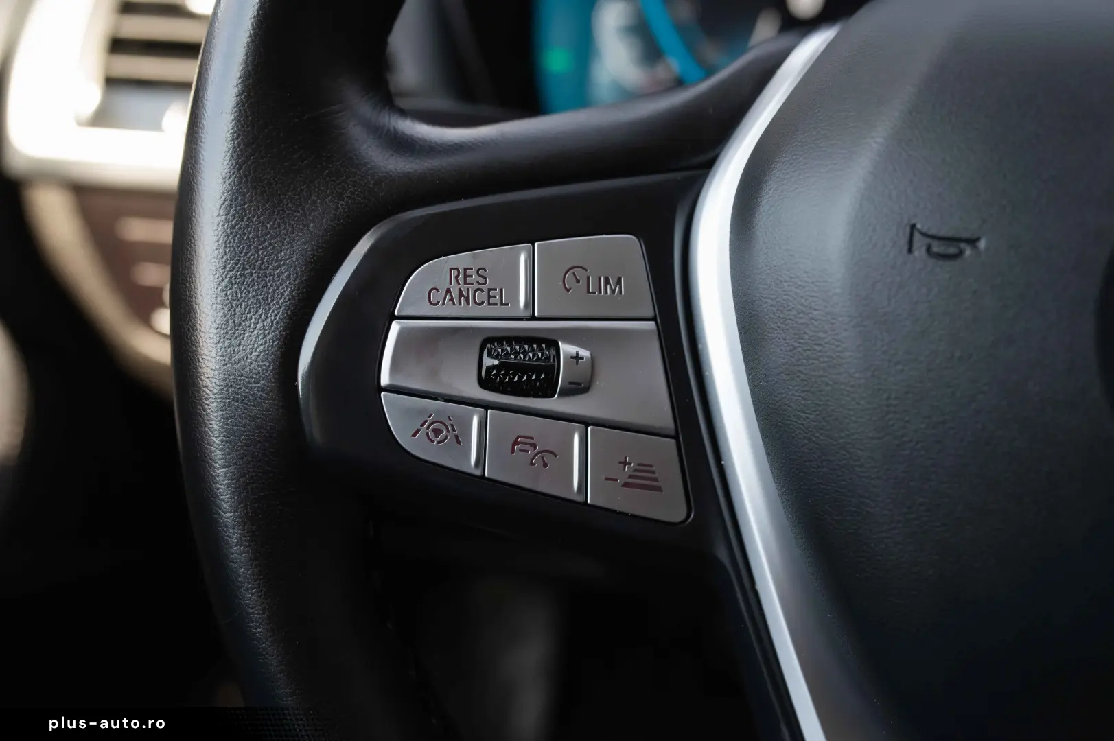 BMW X3 xDrive30e Plug-In Hybrid