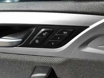 BMW X3 xDrive30e Plug-In Hybrid