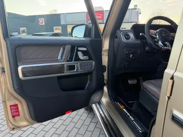 MERCEDES-BENZ G 63 AMG Superior G-Manufaktur Carbon Night
