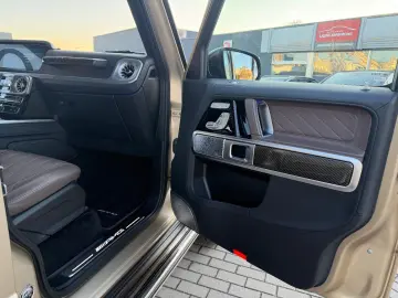 MERCEDES-BENZ G 63 AMG Superior G-Manufaktur Carbon Night