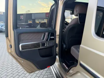 MERCEDES-BENZ G 63 AMG Superior G-Manufaktur Carbon Night