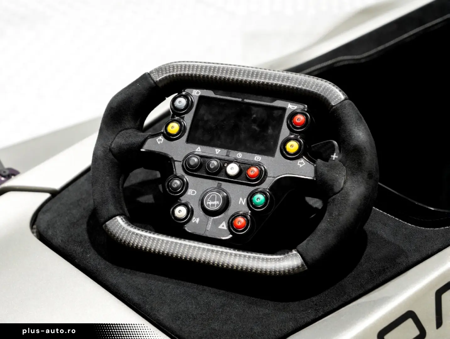 Briggs Automotive BAC Mono - Remorca inchisa inclusa