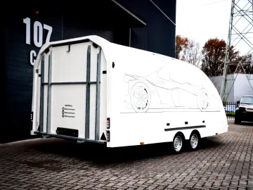 Briggs Automotive BAC Mono - Remorca inchisa inclusa