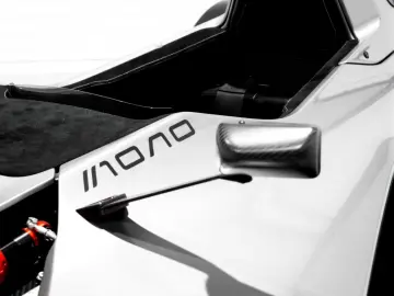 Briggs Automotive BAC Mono - Remorca inchisa inclusa