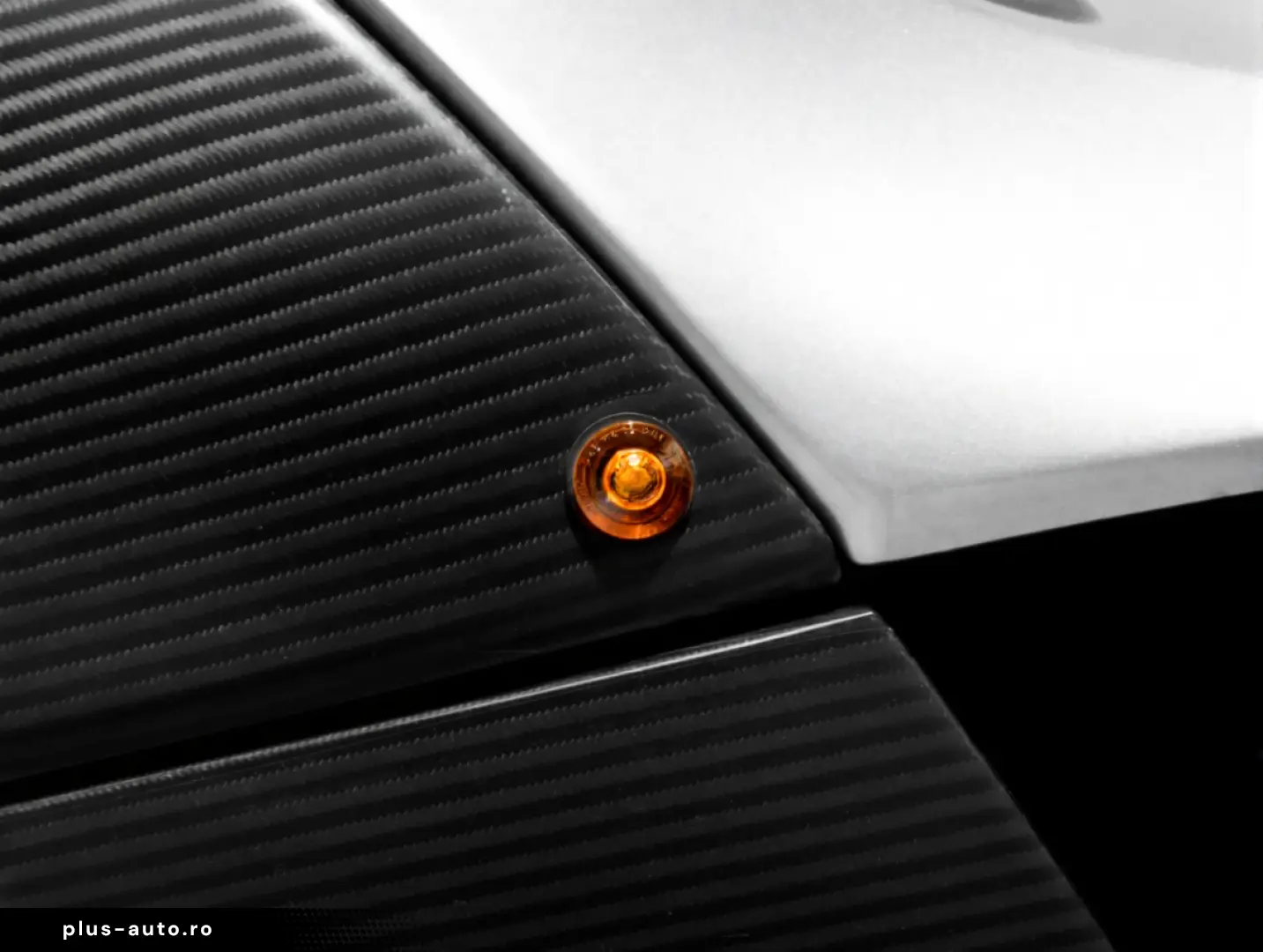 Briggs Automotive BAC Mono - Remorca inchisa inclusa