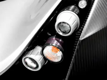 Briggs Automotive BAC Mono - Remorca inchisa inclusa