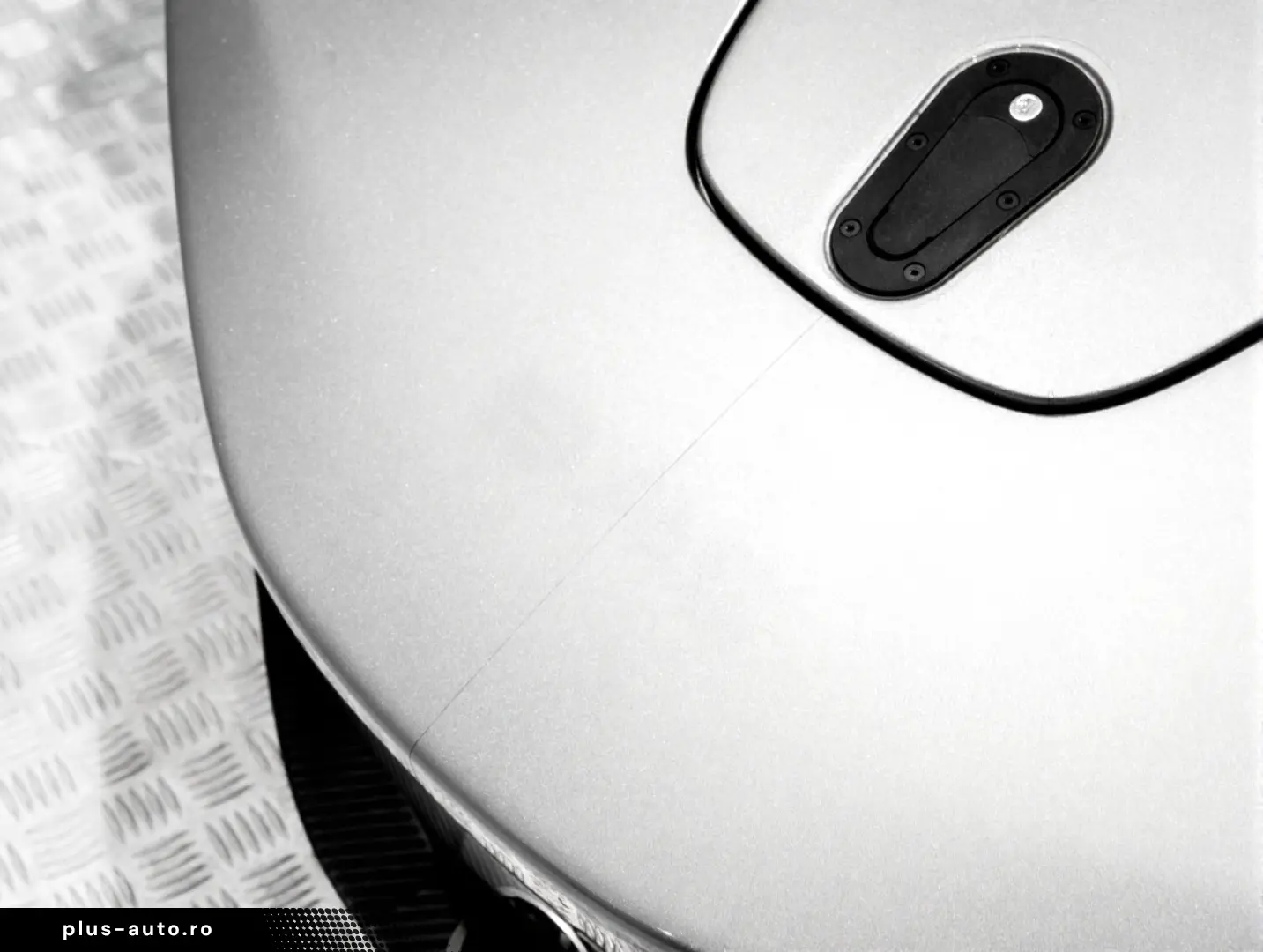 Briggs Automotive BAC Mono - Remorca inchisa inclusa