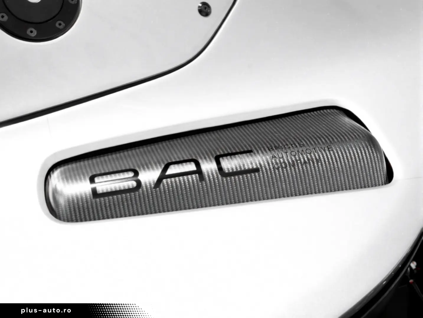 Briggs Automotive BAC Mono - Remorca inchisa inclusa