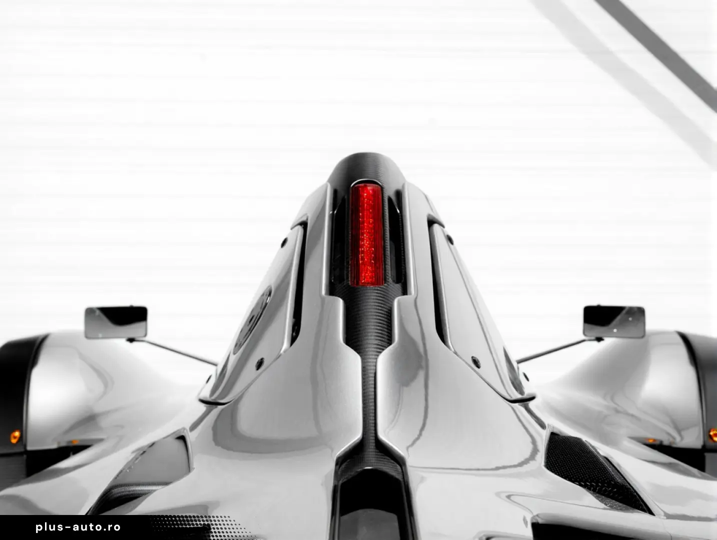 Briggs Automotive BAC Mono - Remorca inchisa inclusa