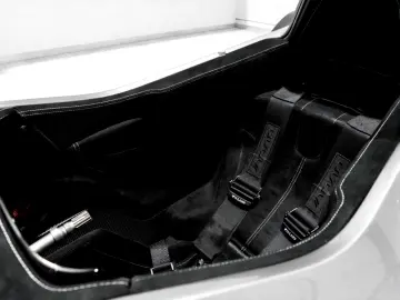 Briggs Automotive BAC Mono - Remorca inchisa inclusa