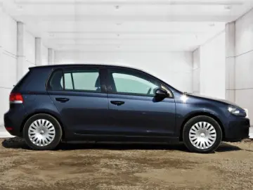 VW GOLF 6   An 2010   Motor 2 0