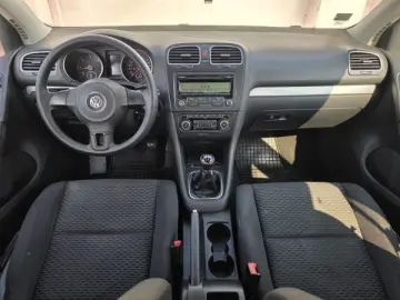 VW GOLF 6   An 2010   Motor 2 0