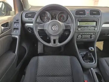 VW GOLF 6   An 2010   Motor 2 0