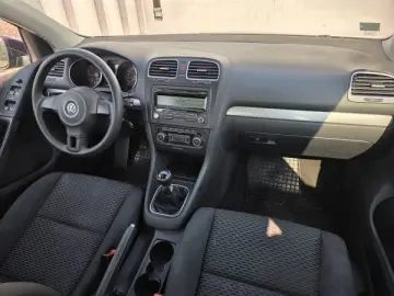 VW GOLF 6   An 2010   Motor 2 0