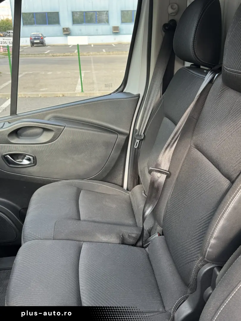 Renault Trafic L1H1 2020 1.6D 95 CP rulaj 99297 km