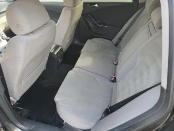 VW PASSAT   An 2006   Motor 2 0 DIESEL