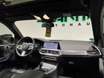 BMW X5 30d M-PAKET 7SITZ ACC LUFT PANO 3D H&K LASER