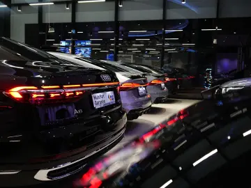 BMW X5 30d M-PAKET 7SITZ ACC LUFT PANO 3D H&K LASER