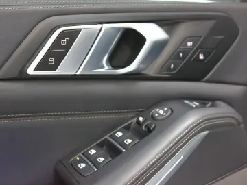 BMW X5 xDrive30dA M-SPORT~DEUTSCH UNFALLFREI 7SITZ~