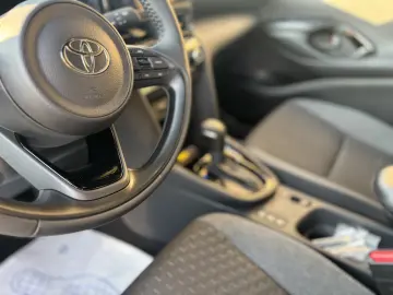Toyota Yaris Cross 1.5 VVT-i HSD 4x2 Dynamic