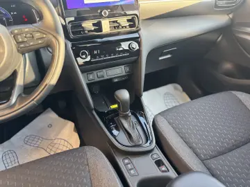 Toyota Yaris Cross 1.5 VVT-i HSD 4x2 Dynamic