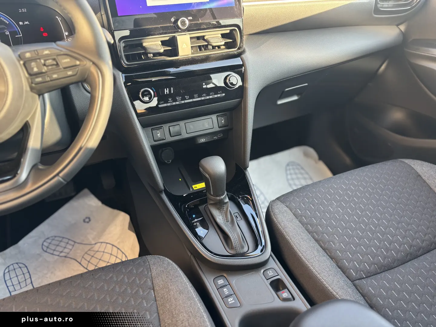 Toyota Yaris Cross 1.5 VVT-i HSD 4x2 Dynamic