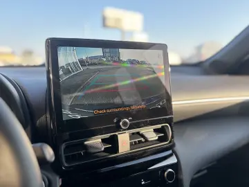 Toyota Yaris Cross 1.5 VVT-i HSD 4x2 Dynamic