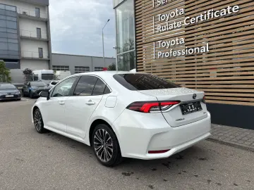 Toyota Corolla 1.8 HSD Dynamic