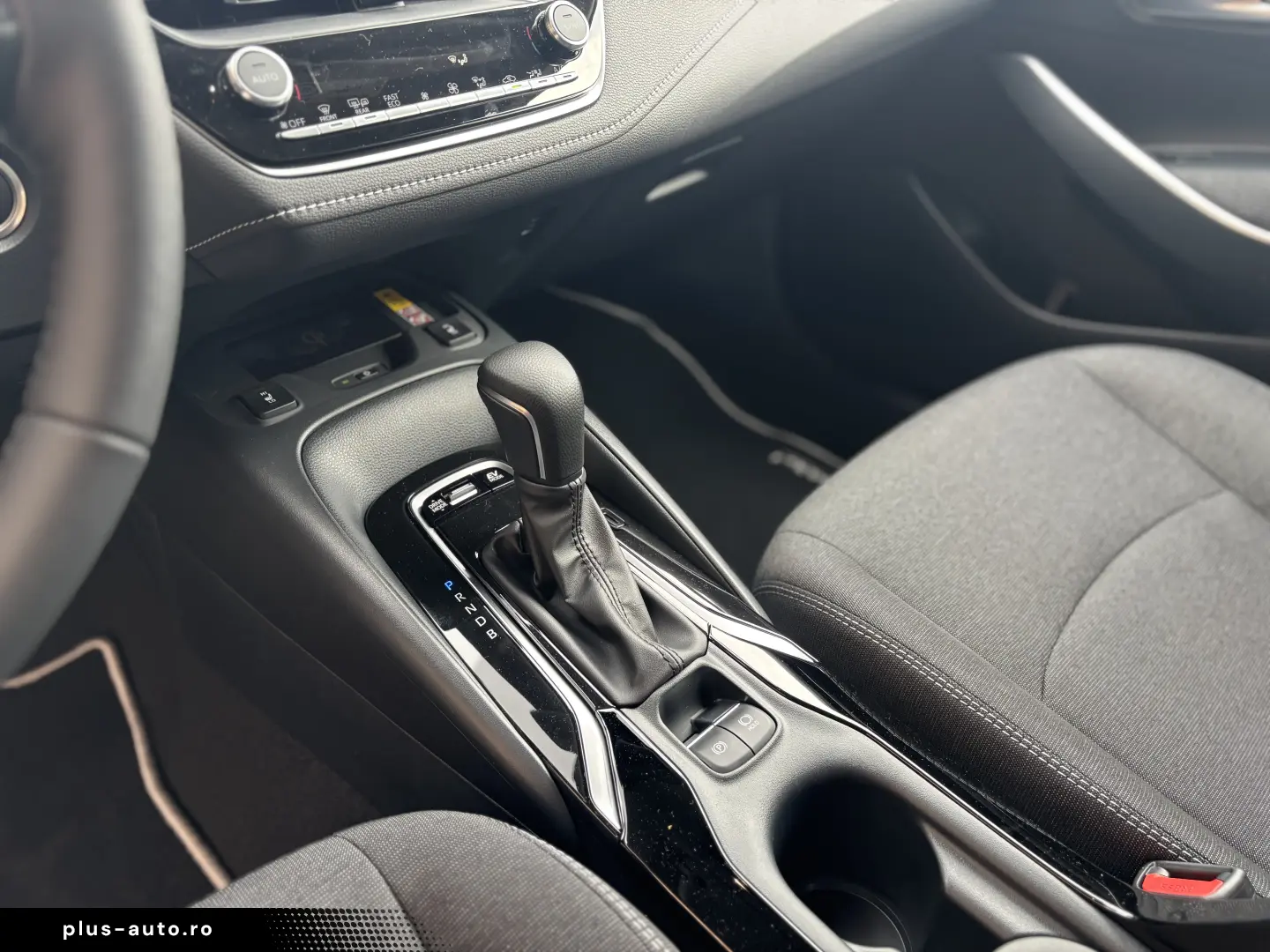 Toyota Corolla 1.8 HSD Dynamic