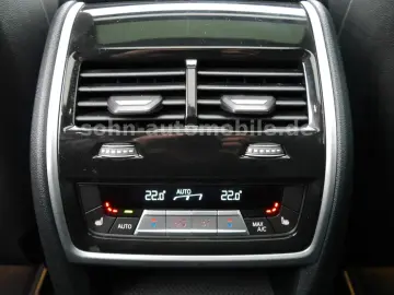 BMW X5 xDr 45e M-Sport PanoSKY Laser Sitzkli ACC 360