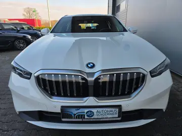 BMW 530e Touring 19´´AHK.ACC ad.LED RFK Dr.Ass  1Hd.