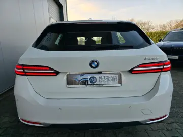 BMW 530e Touring 19´´AHK.ACC ad.LED RFK Dr.Ass  1Hd.
