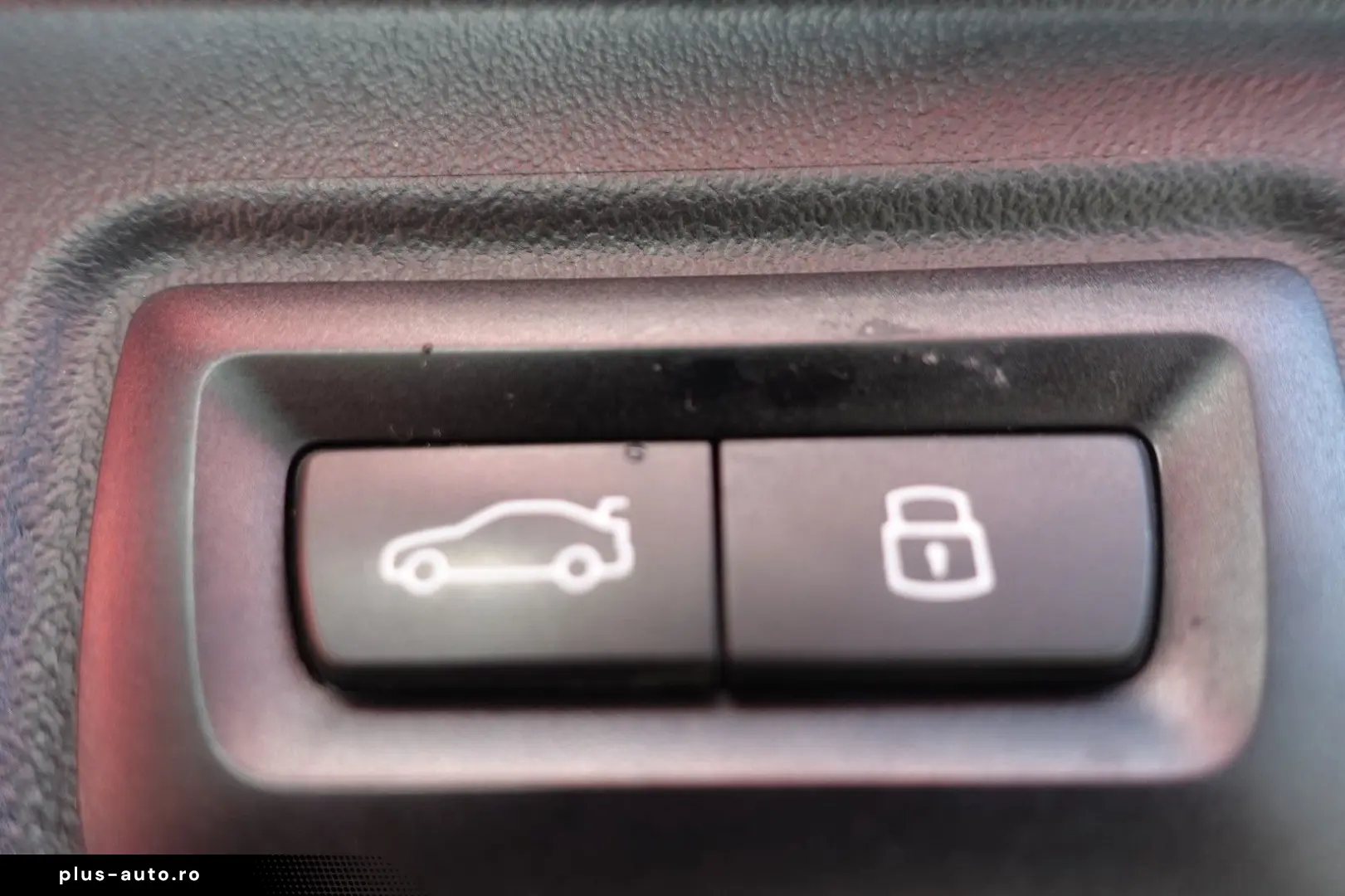 BMW 530 e Touring xDrive EXP € 44990.--