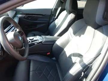 BMW 530 e Touring xDrive EXP € 44990.--