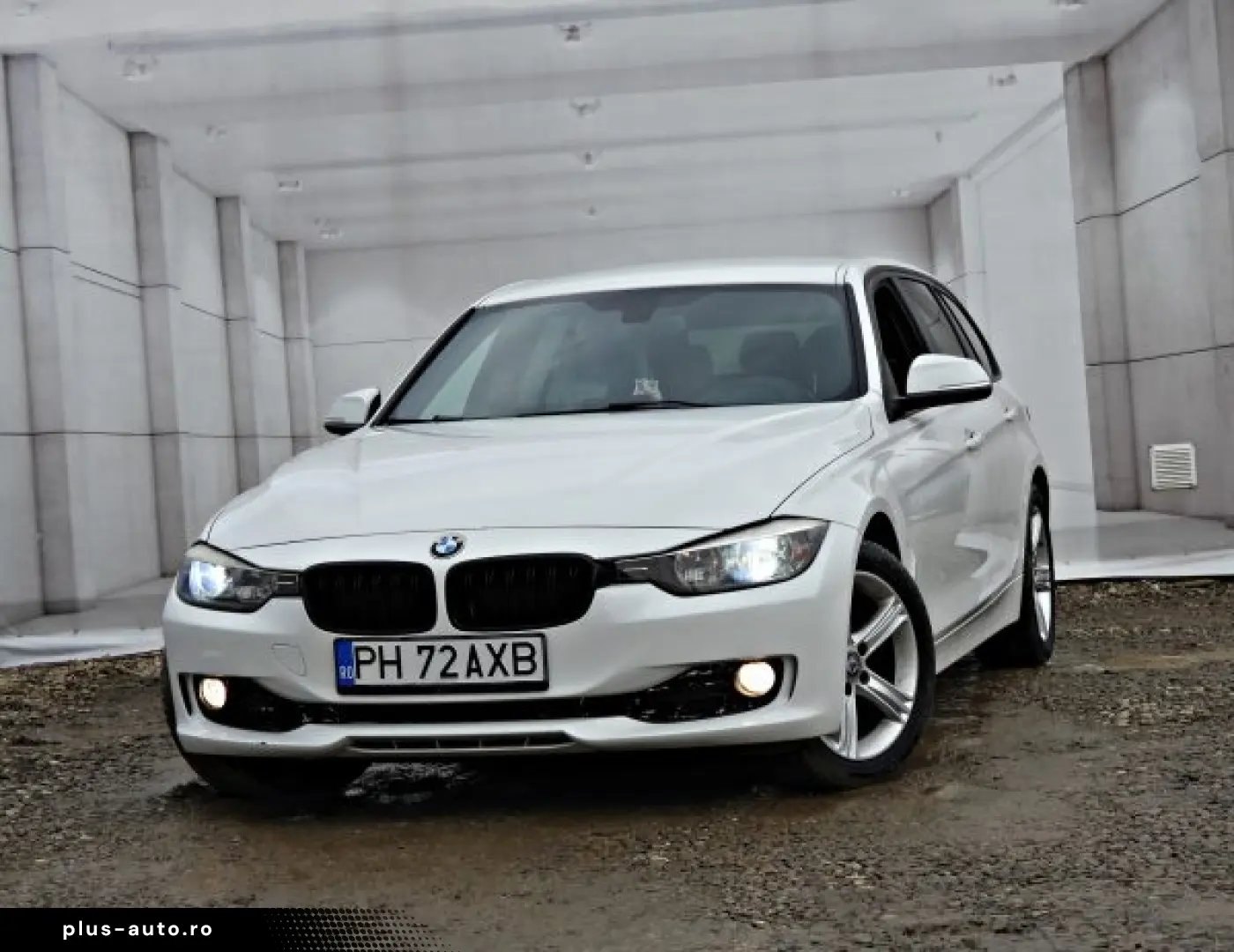 BMW SERIA 3   An 2014   Motor 2 0