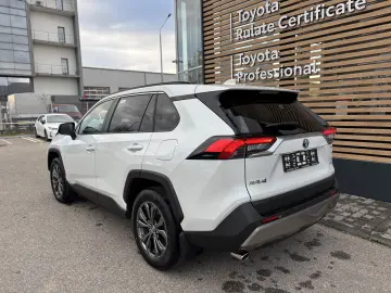 Toyota RAV4 2.5 HEV LUXURY AWD