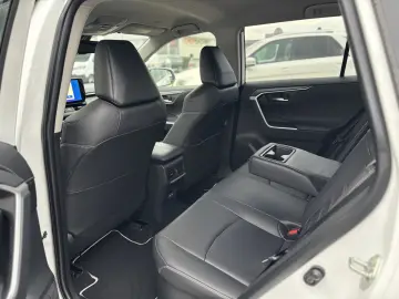 Toyota RAV4 2.5 HEV LUXURY AWD