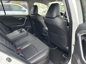 Toyota RAV4 2.5 HEV LUXURY AWD